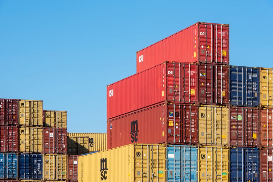 Docker engine vulnerability, authorization bypass security, CVE patch